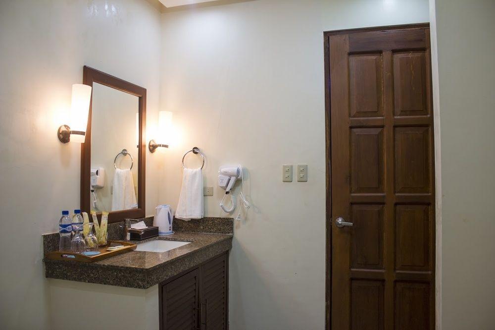 Costa Palawan Resort Puerto Princesa Luaran gambar
