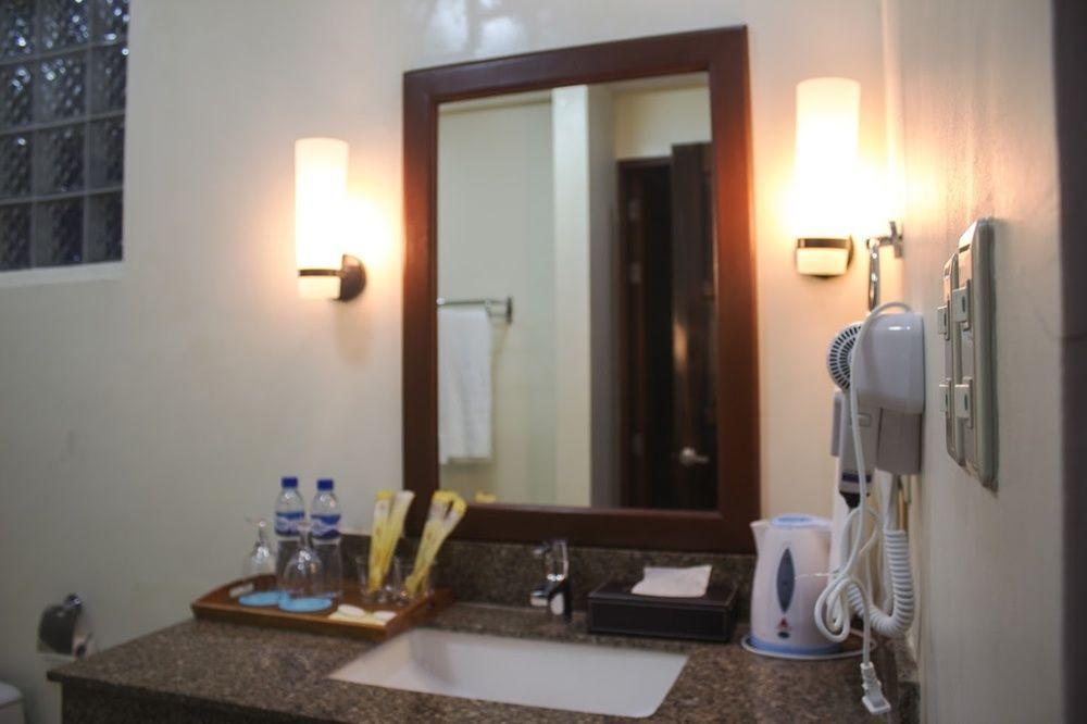 Costa Palawan Resort Puerto Princesa Luaran gambar